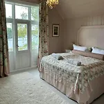 Charming Swiss-style On Hanko Prázdninový dům