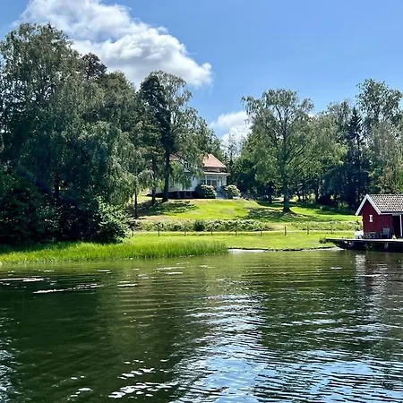 Charming Swiss-style On Hanko * 그레스빅