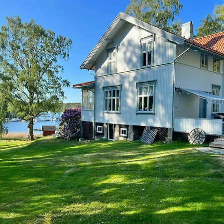 Charming Swiss-style On Hanko * 그레스빅