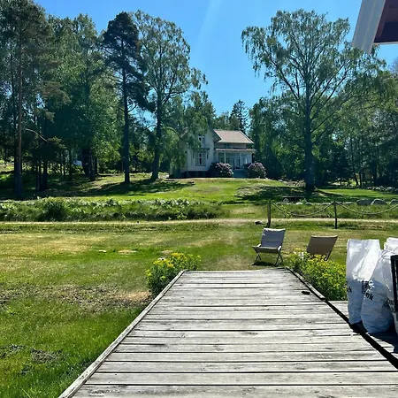 Charming Swiss-style On Hanko بيت للعطل