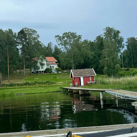 Charming Swiss-style On Hanko بيت للعطل *